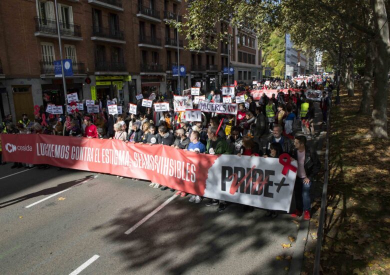 Más de 2.000 personas participan en la Marcha Positiva contra el estigma del VIH y sida